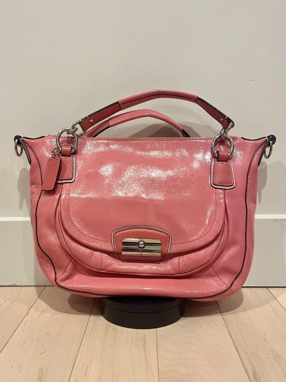 #R62 Vintage Coach Kristin Coral-Pink Patent Leather Satchel - Picture 2 of 15